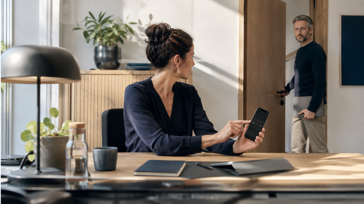 Berufstätige schützt konzentrierte Arbeitszeit vor Unterbrechungen